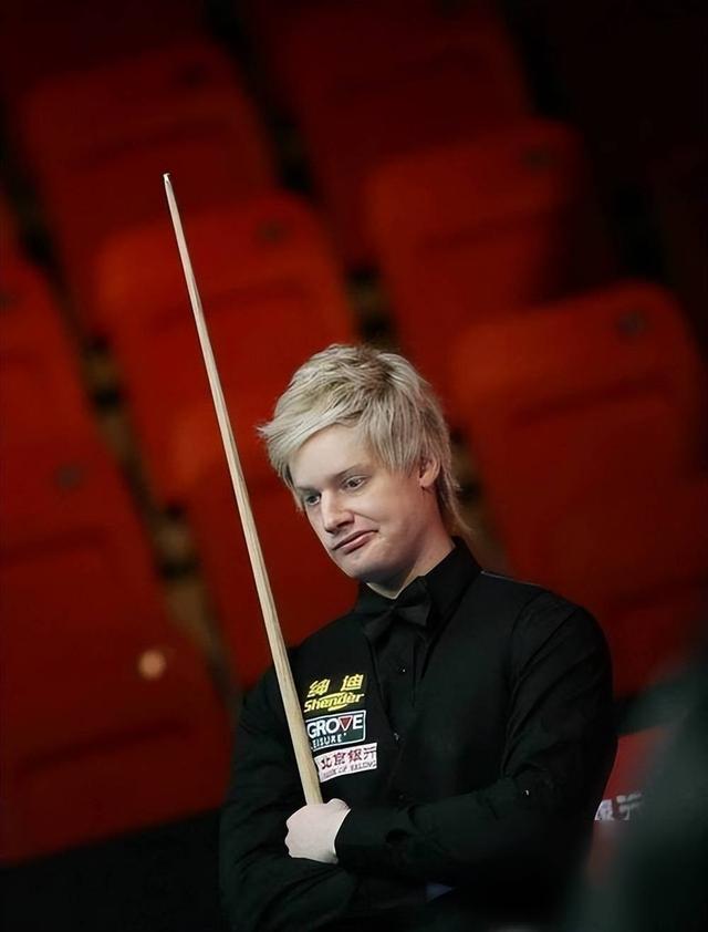 防守上展现 防守上展现