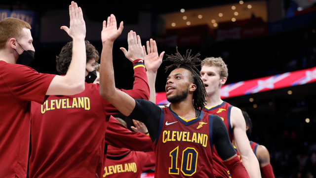 王耀鹏的头 王耀鹏的头